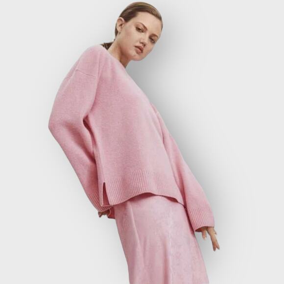 Reformation Pink Crew Neck Sweater - Picture 2 of 11